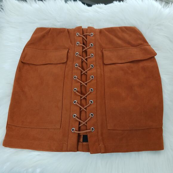 Haute Rogue Faux Suede Lace Up Skirt NWOT - Picture 4 of 8